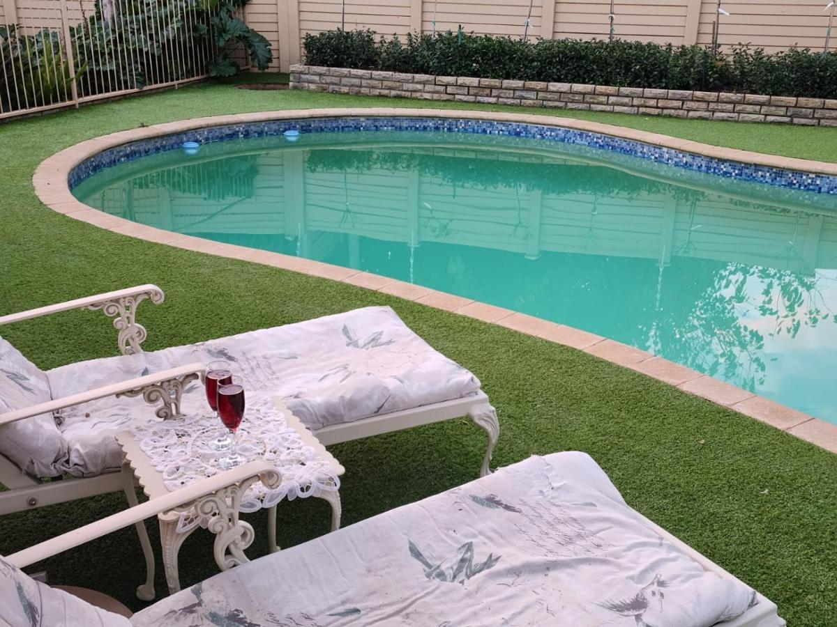 Villa Rose Cottages Bloemfontein Kültér fotó